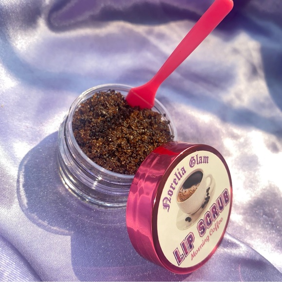 Four Different Flavored Organic Lip Scrubs - Picture 5 of 8